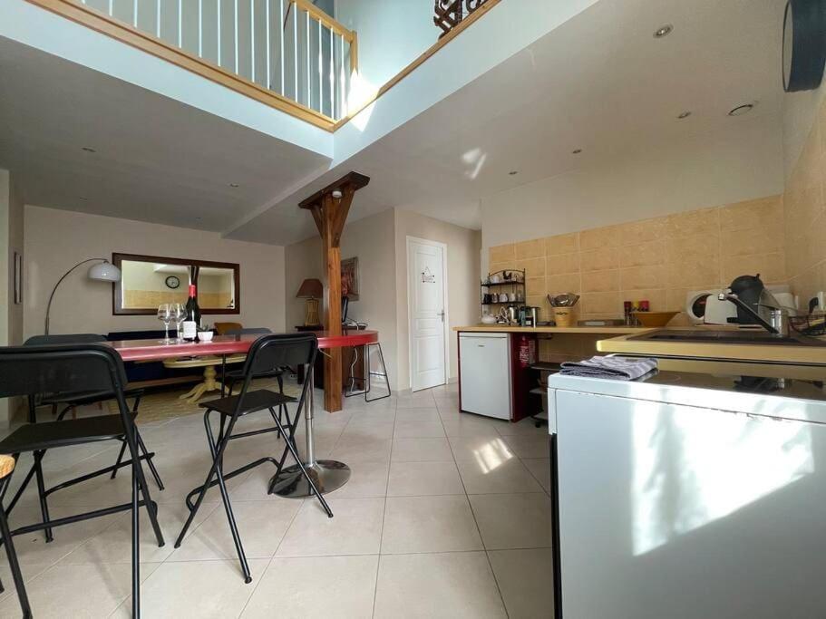 Logis Saint-Martin By Melrose Apartment Bagian luar foto