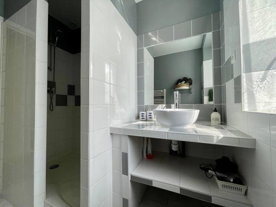 Logis Saint-Martin By Melrose Apartment Bagian luar foto